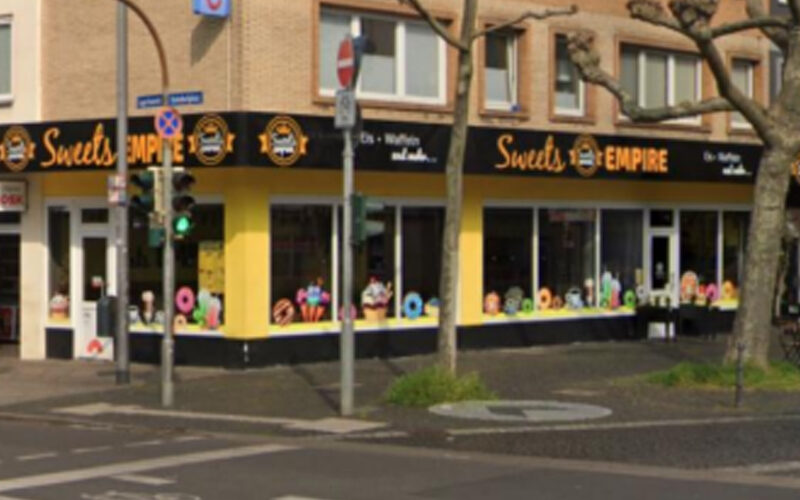 hussein-kelani-sclaes-architekten-Burgerladen-und-Suessigkeiten-in-Aachen-Reisebuero-zu-Gastro-referenz